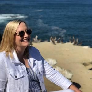 Meet your Posher, Courtney